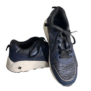 Enjoiya Running Sneakers Sport Nighttime Navy Zebra Size 9 Mia Animal Print Mesh